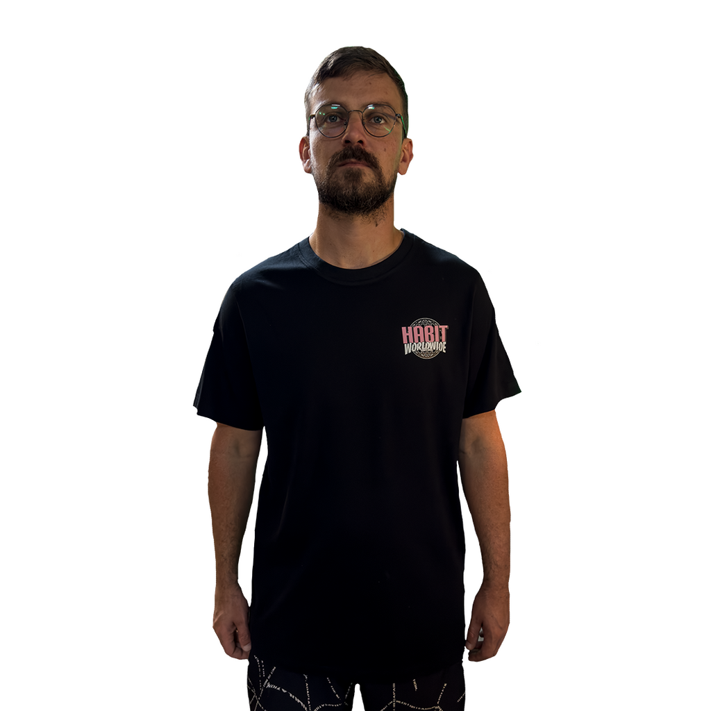 Habit Worldwide Tee pink / black