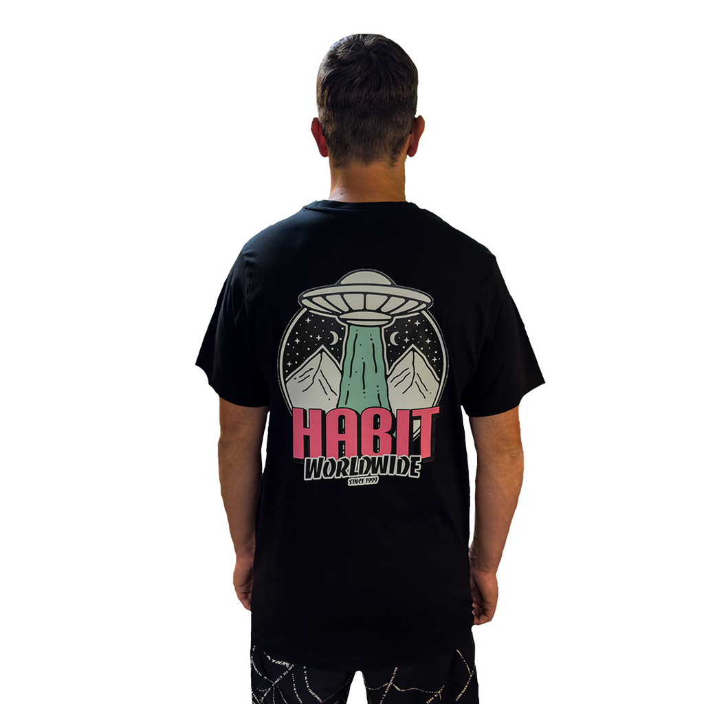 Habit Worldwide Tee pink / black
