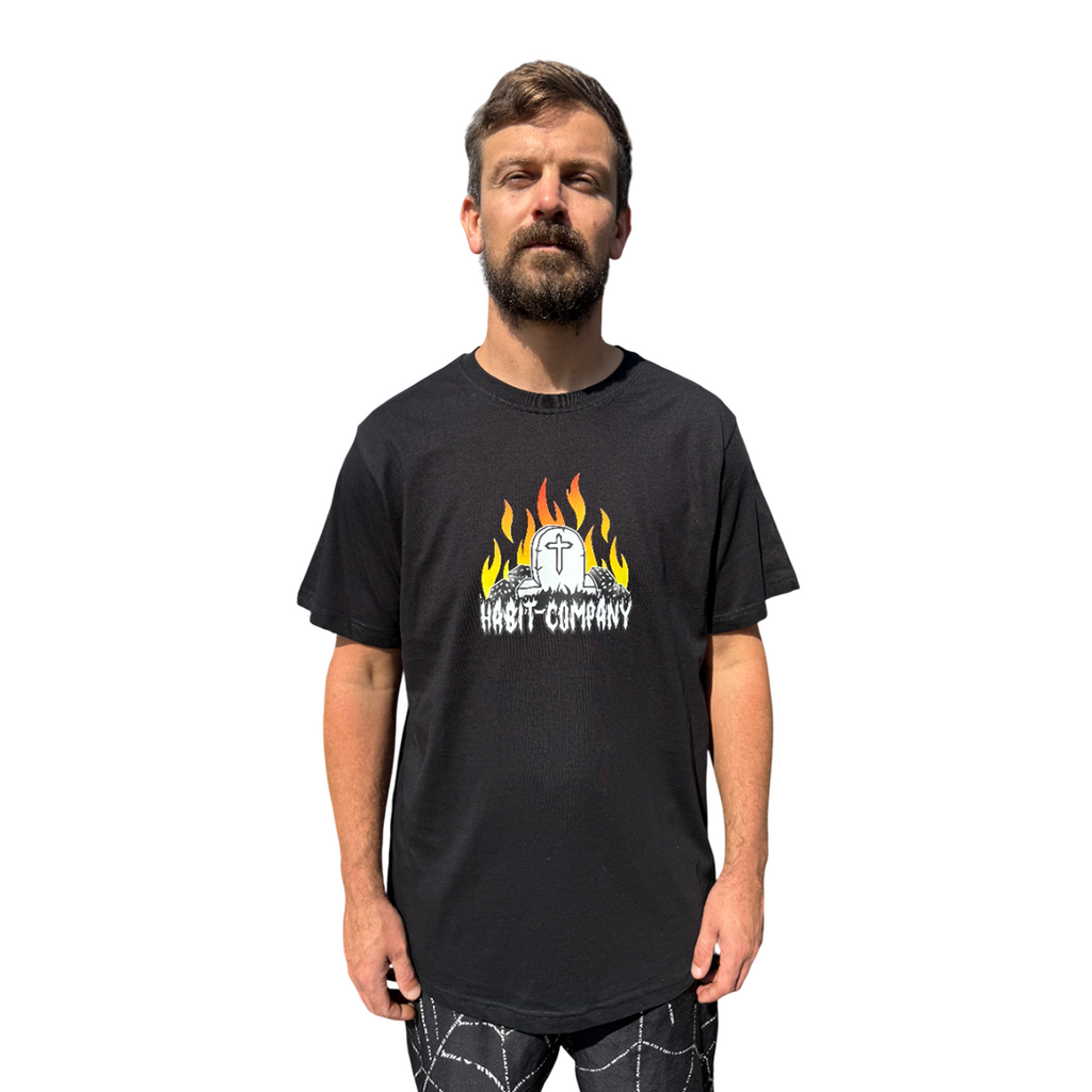 Habit Grave Tee black