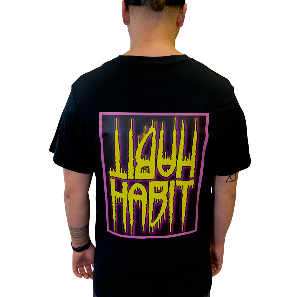 Habit Quarter Tee yellow-purple / black