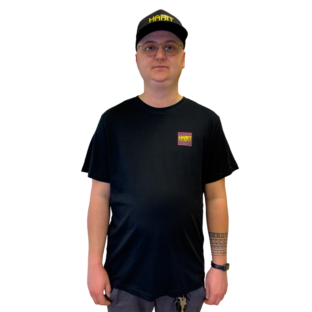 Habit Quarter Tee yellow-purple / black